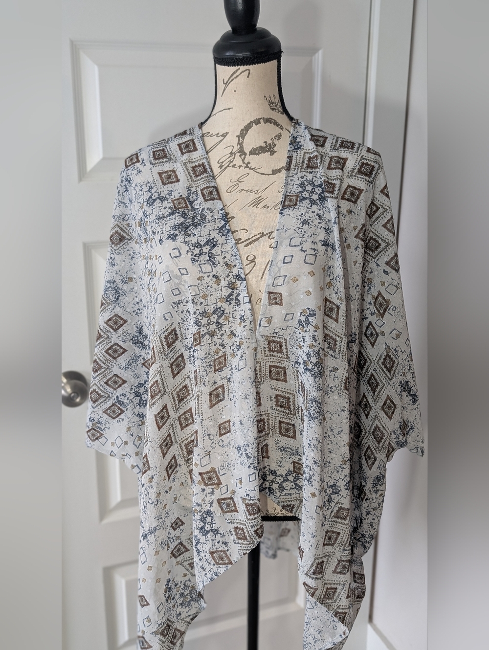 Maurices Cream, Blue & Brown Patterned Lightweight Wrap O/S - Picture 3 of 7